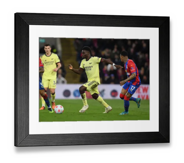 Framed Print : Saka Scores Past Clyne: Crystal Palace vs. Arsenal, Premier League 2021-22