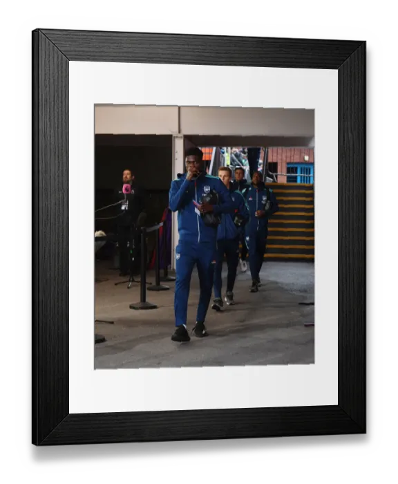 Framed Print : Thomas Partey Gears Up: Arsenal vs Crystal Palace, Premier League 2021-22 Framed Print : Thomas Partey Gears Up: Arsenal vs Crystal Palace, Premier League 2021-22