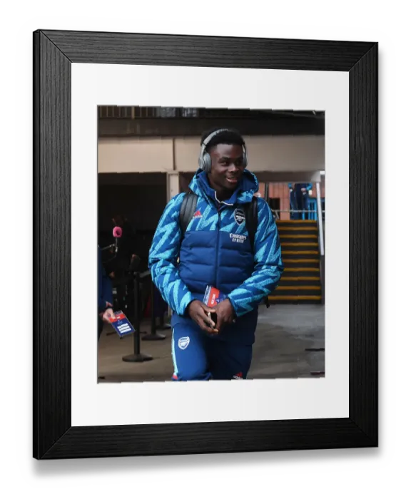 Framed Print : Bukayo Saka Gears Up: Crystal Palace vs Arsenal, Premier League 2021-22