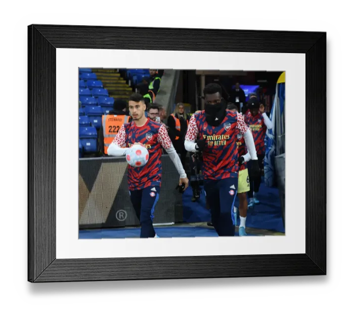 Framed Print : Arsenal's Martinelli and Nketiah Pre-Match Huddle vs Crystal Palace (Premier League, 2021-22) Framed Print : Arsenal's Martinelli and Nketiah Pre-Match Huddle vs Crystal Palace (Premier League, 2021-22)