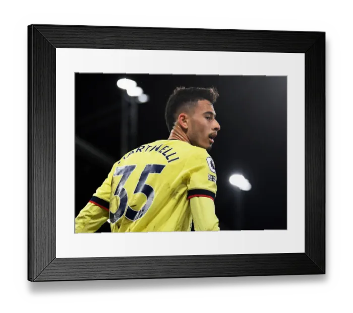 Framed Print : Gabriel Martinelli in Action: Crystal Palace vs Arsenal, Premier League 2021-22