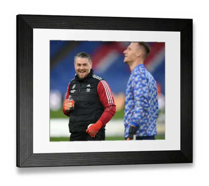 Framed Print : Arsenal Goalkeeping Coach Terry Mason Ahead of Crystal Palace vs Arsenal (April 2022)