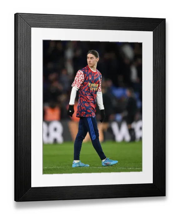 Framed Print : Marcelo Flores Steals the Show: Crystal Palace vs. Arsenal, Premier League 2021-22