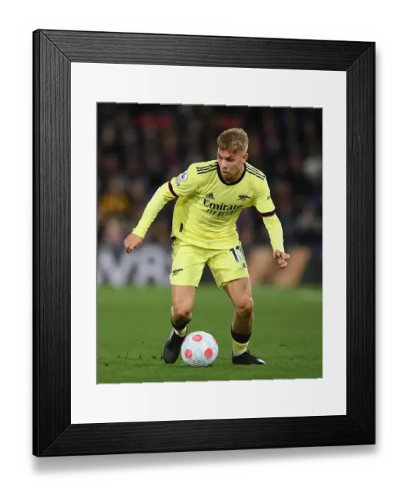 Framed Print : Emile Smith Rowe's Star Performance: Arsenal Triumphs Over Crystal Palace in Premier League 2021-22 Framed Print : Emile Smith Rowe's Star Performance: Arsenal Triumphs Over Crystal Palace in Premier League 2021-22