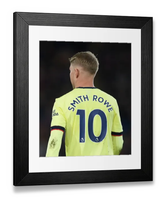 Framed Print : Emile Smith Rowe in Action: Crystal Palace vs. Arsenal, Premier League 2021-22