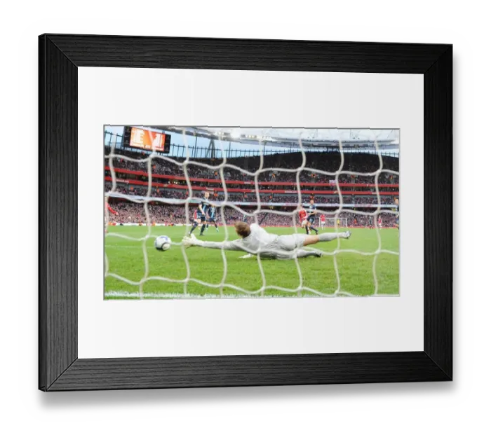 Framed Print : Denilson shoots past West Ham goalkeeper Robert Green to score the 1st Arsenal goal
