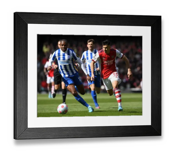 Framed Print : Martinelli vs. Mwepu: Intense Battle - Arsenal vs. Brighton (2021-22) Framed Print : Martinelli vs. Mwepu: Intense Battle - Arsenal vs. Brighton (2021-22)