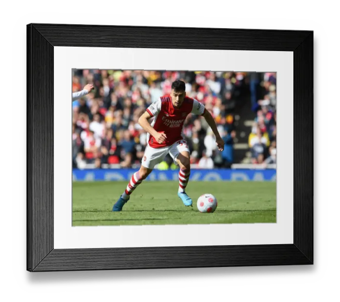 Framed Print : Gabriel Martinelli in Action: Arsenal vs Brighton & Hove Albion, Premier League 2021-22 Framed Print : Gabriel Martinelli in Action: Arsenal vs Brighton & Hove Albion, Premier League 2021-22