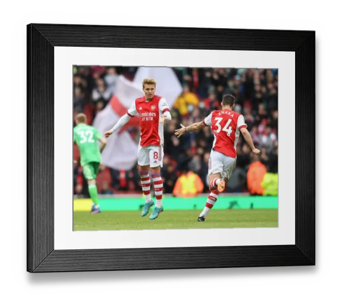 Framed Print : Martin Odegaard Scores: Arsenal vs Brighton & Hove Albion, Premier League 2021-22