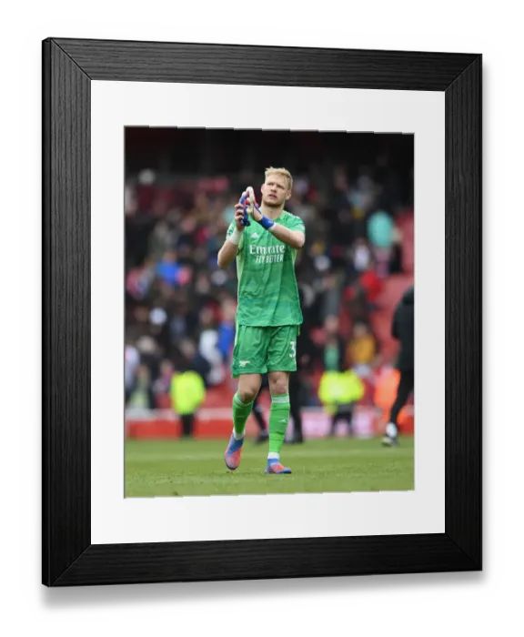 Framed Print : Arsenal's Emotional Victory: Aaron Ramsdale's Heartfelt Tribute to the Fans