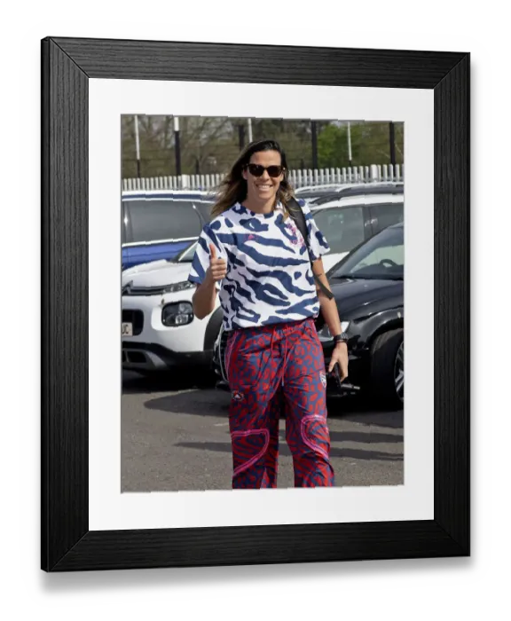 Framed Print : Arsenal Women vs Chelsea Women FA Cup Semi-Final: Lydia Williams Arrival at Meadow Park