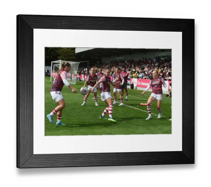 Framed Print : Arsenal Women vs Chelsea Women: FA Cup Semi-Final Battle for the Final Spot