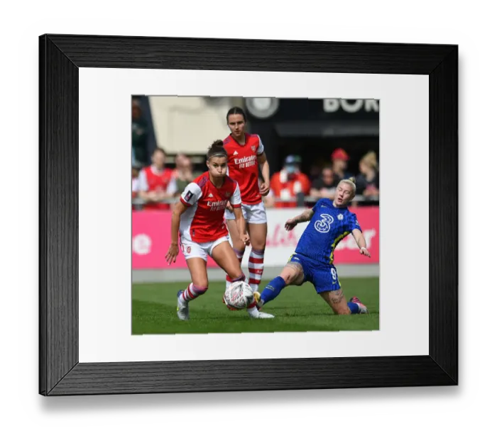 Framed Print : Arsenal vs Chelsea: FA Women's Cup Semi-Final Showdown at Meadow Park