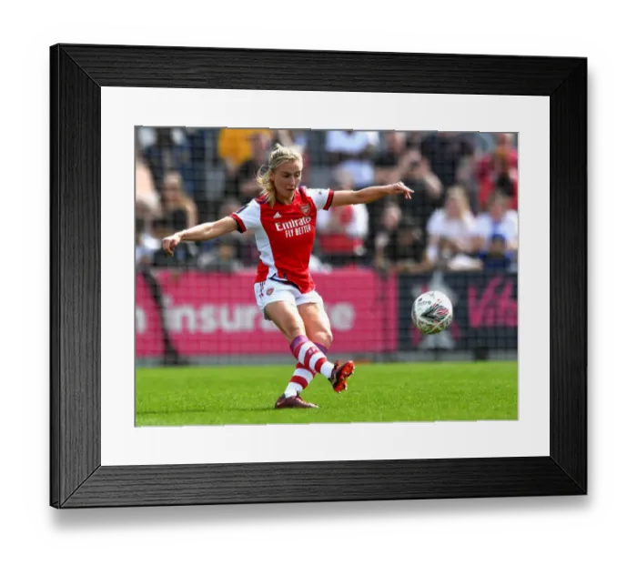 Framed Print : Arsenal's Leah Williamson in Action: FA Cup Semi-Final Showdown between Arsenal Women and Chelsea Women