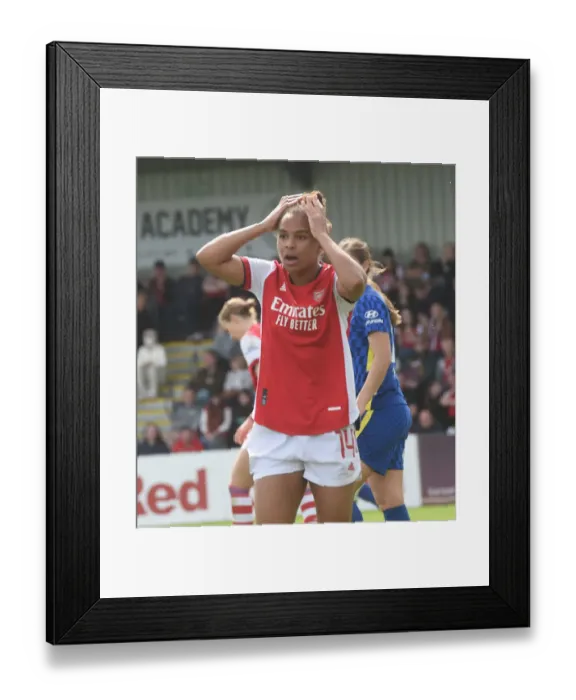 Framed Print : FA Cup Semi-Final Showdown: Nikita Parris of Arsenal Faces Off Against Chelsea Women