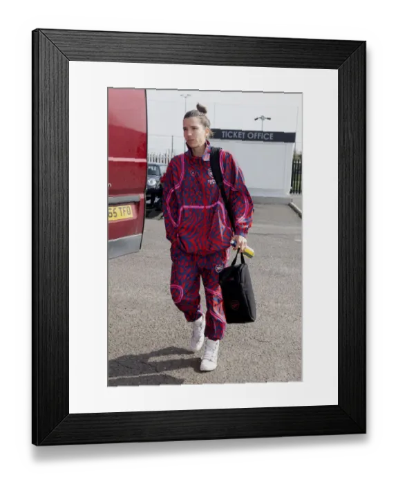 Framed Print : Arsenal Women's FA Cup Semi-Final Showdown: Tobin Heath's Debut - A Star is Born