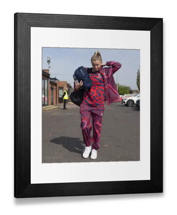 Framed Print : Arsenal's Leah Williamson Arrives at Meadow Park for FA Cup Semi-Final vs. Chelsea Framed Print : Arsenal's Leah Williamson Arrives at Meadow Park for FA Cup Semi-Final vs. Chelsea