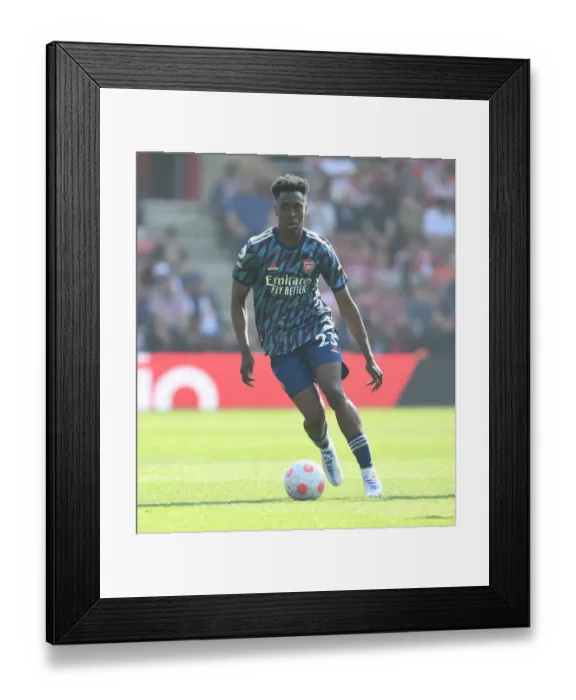 Framed Print : Arsenal's Sambi in Action against Southampton - Premier League 2021-22