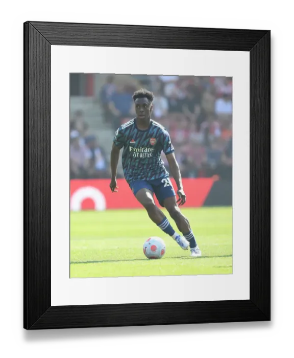 Framed Print : Arsenal's Sambi in Action: Southampton vs Arsenal (2021-22 Premier League)