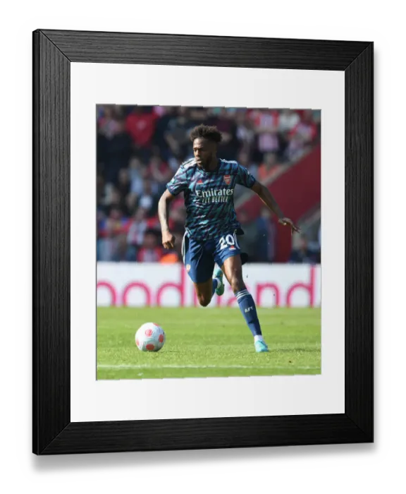 Framed Print : Arsenal's Nuno Tavares in Action: Southampton vs Arsenal (2021-22) Framed Print : Arsenal's Nuno Tavares in Action: Southampton vs Arsenal (2021-22)