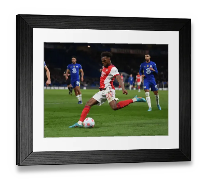Framed Print : Nuno Tavares in Action: Chelsea vs. Arsenal, Premier League 2021-22 Framed Print : Nuno Tavares in Action: Chelsea vs. Arsenal, Premier League 2021-22