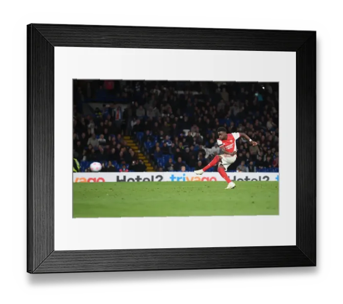 Framed Print : Bukayo Saka Scores Penalty: Arsenal's Comeback Win Against Chelsea (2021-22)