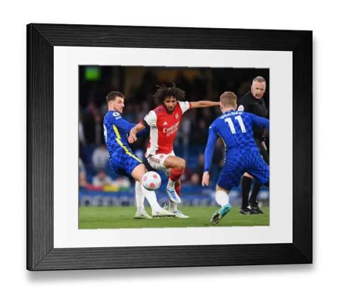 Framed Print : Clash at Stamford Bridge: Mo Elneny vs. Mason Mount in Premier League Showdown Framed Print : Clash at Stamford Bridge: Mo Elneny vs. Mason Mount in Premier League Showdown