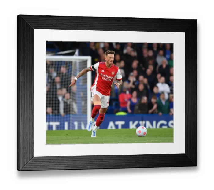 Framed Print : Ben White's Steadfast Performance: Arsenal vs. Chelsea at Stamford Bridge, Premier League 2021-22