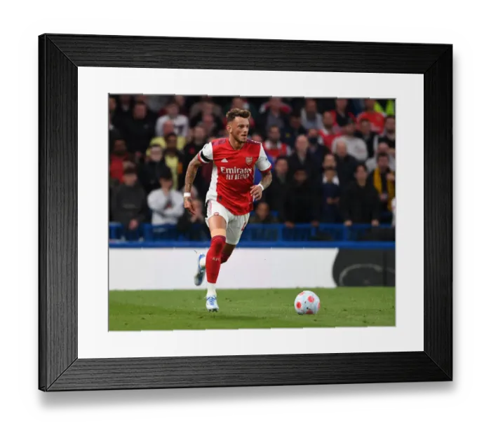 Framed Print : Ben White's Defiant Performance: Arsenal vs. Chelsea at Stamford Bridge, Premier League 2021-22