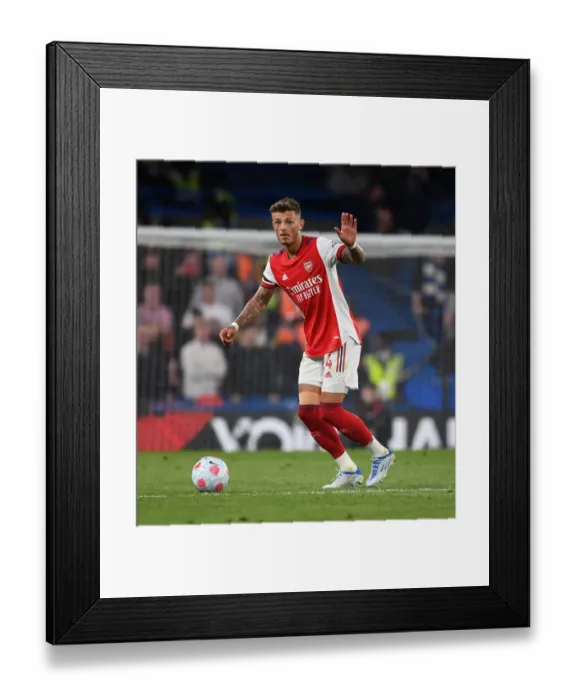 Framed Print : Ben White's Steadfast Performance: Arsenal Stands Firm Against Chelsea at Stamford Bridge (Premier League 2021-22)