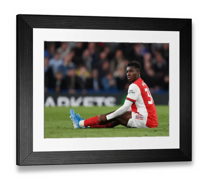 Framed Print : Arsenal's Eddie Nketiah Goes Head-to-Head Against Chelsea at Stamford Bridge - Premier League 2021-22