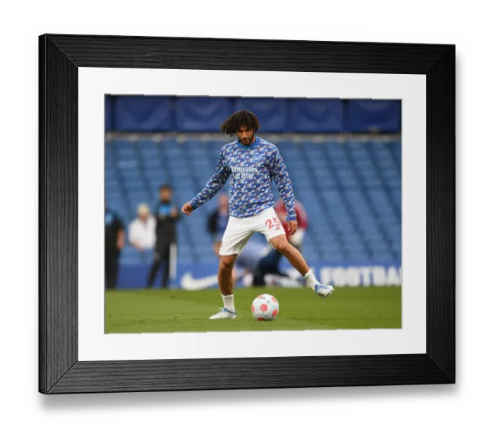 Framed Print : Mohamed Elneny Gears Up: Arsenal vs. Chelsea Showdown - Premier League 2021-22