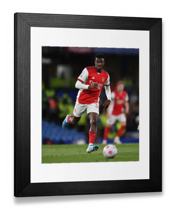 Framed Print : Nketiah vs. Chelsea: Arsenal's Star Forward Faces Off at Stamford Bridge - Premier League 2021-22