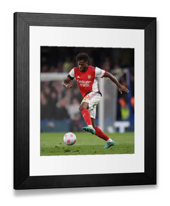 Framed Print : Nuno Tavares Faces Off at Stamford Bridge: Chelsea vs. Arsenal, Premier League 2021-22