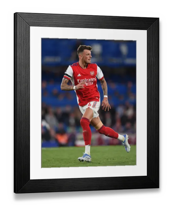 Framed Print : Ben White's Unyielding Performance: Arsenal vs. Chelsea at Stamford Bridge, Premier League 2021-22