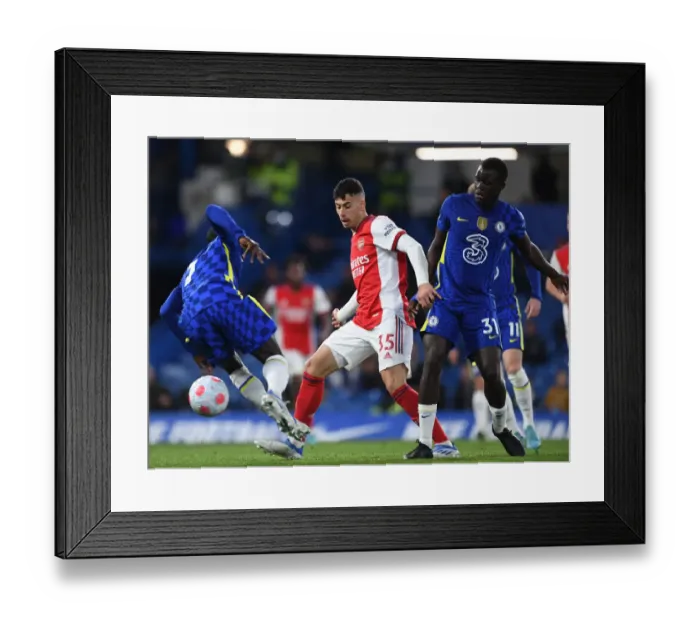 Framed Print : Clash at the Bridge: Martinelli vs. Chelsea's Defenders in the Premier League Showdown Framed Print : Clash at the Bridge: Martinelli vs. Chelsea's Defenders in the Premier League Showdown