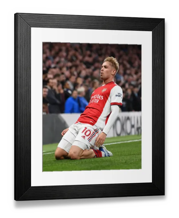 Framed Print : Emile Smith Rowe's Stunner: Arsenal's Second Goal vs Chelsea, Premier League 2021-22