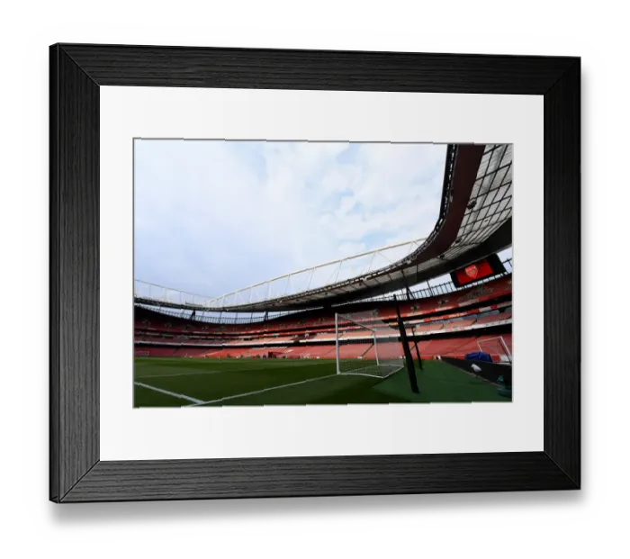 Framed Print : Emirates Battle: Arsenal vs Manchester United - Premier League 2021-22 Framed Print : Emirates Battle: Arsenal vs Manchester United - Premier League 2021-22