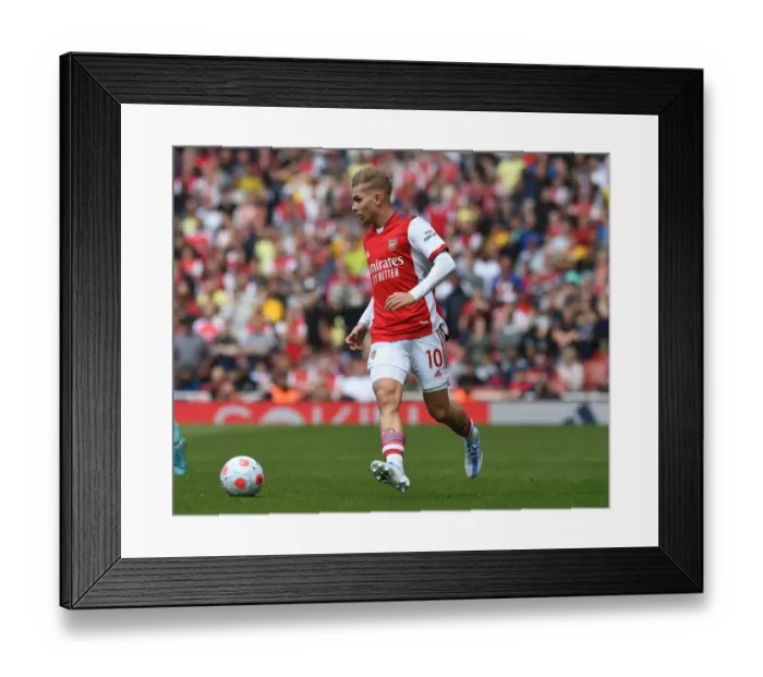 Framed Print : Emile Smith Rowe Shines: Arsenal's Star Performance Against Manchester United (2021-22) Framed Print : Emile Smith Rowe Shines: Arsenal's Star Performance Against Manchester United (2021-22)