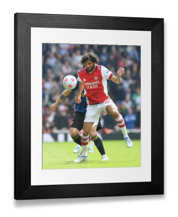 Framed Print : Arsenal vs Manchester United: Elneny in Action at the Emirates Stadium (Premier League 2021-22)