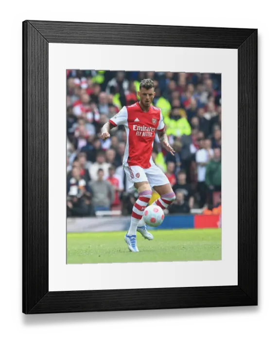 Framed Print : Arsenal vs Manchester United: Battle for Premier League Supremacy - Ben White in Action
