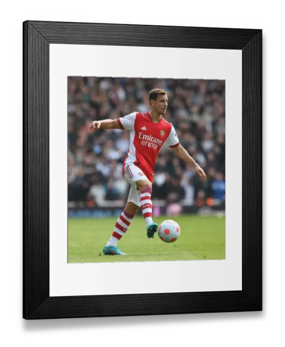 Framed Print : Battle at the Emirates: Arsenal vs Manchester United - Premier League 2021-22
