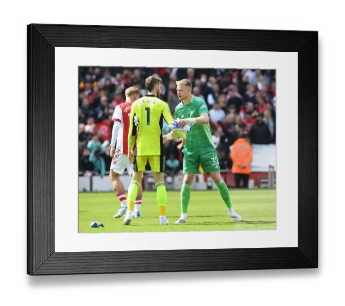 Framed Print : Arsenal vs. Manchester United: Clash of the Goalkeepers Framed Print : Arsenal vs. Manchester United: Clash of the Goalkeepers