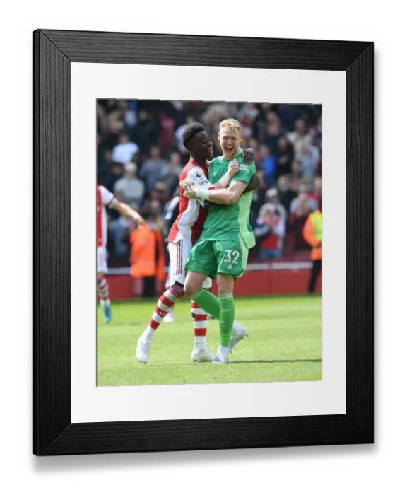 Framed Print : Saka and Ramsdale's Thrilling Victory: Arsenal Triumphs Over Manchester United Framed Print : Saka and Ramsdale's Thrilling Victory: Arsenal Triumphs Over Manchester United