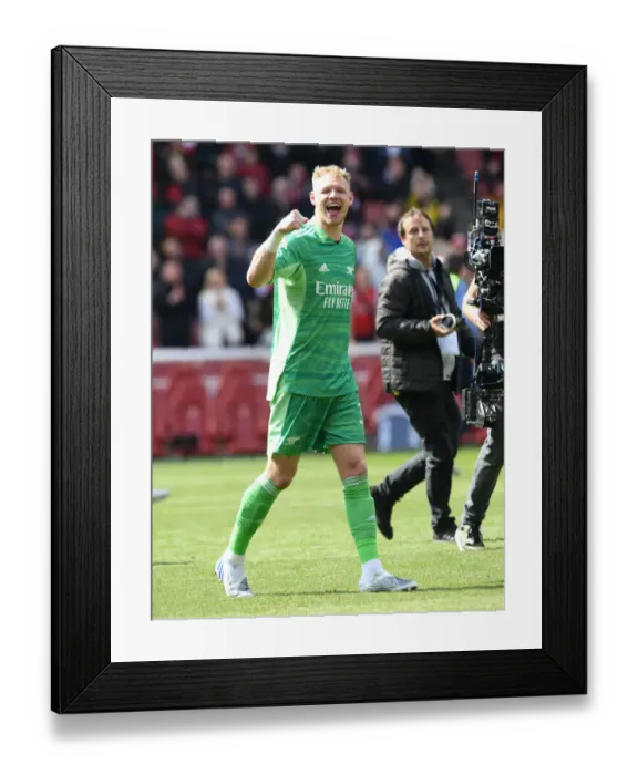 Framed Print : Arsenal Celebrate Derby Win Against Manchester United in the Premier League