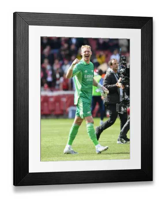 Framed Print : Arsenal's Premier League Glory: Aaron Ramsdale's Victory Celebration vs. Manchester United