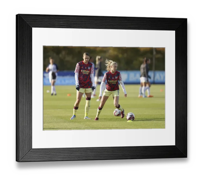 Framed Print : Arsenal Women: Preparing for FA WSL Showdown Against Everton