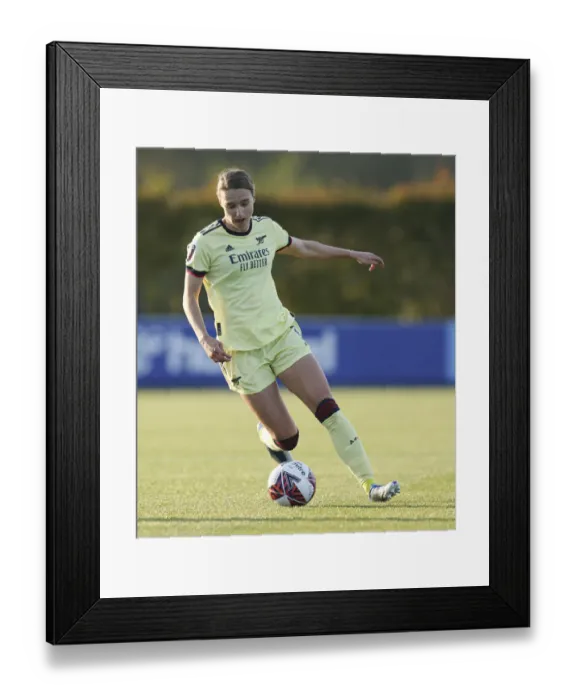 Framed Print : Vivianne Miedema: In Action for Arsenal against Everton, FA WSL 2021-22 Framed Print : Vivianne Miedema: In Action for Arsenal against Everton, FA WSL 2021-22