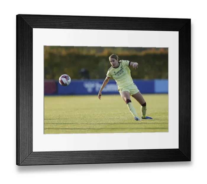 Framed Print : Vivianne Miedema: Arsenal Women's Star in FA WSL Action against Everton