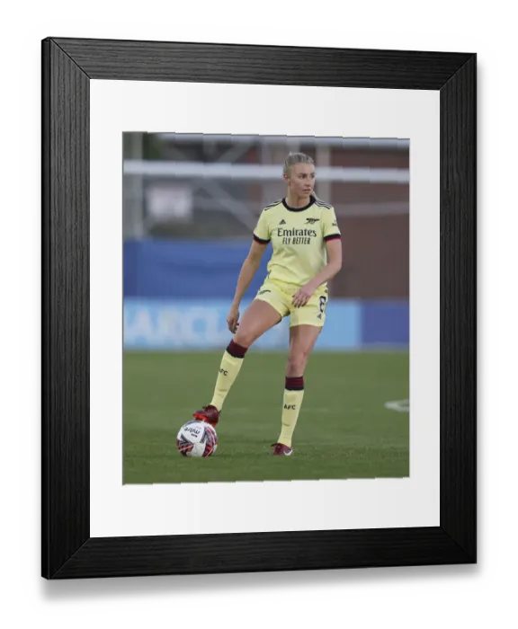 Framed Print : Arsenal's Leah Williamson in Action during FA WSL Match vs Everton Framed Print : Arsenal's Leah Williamson in Action during FA WSL Match vs Everton